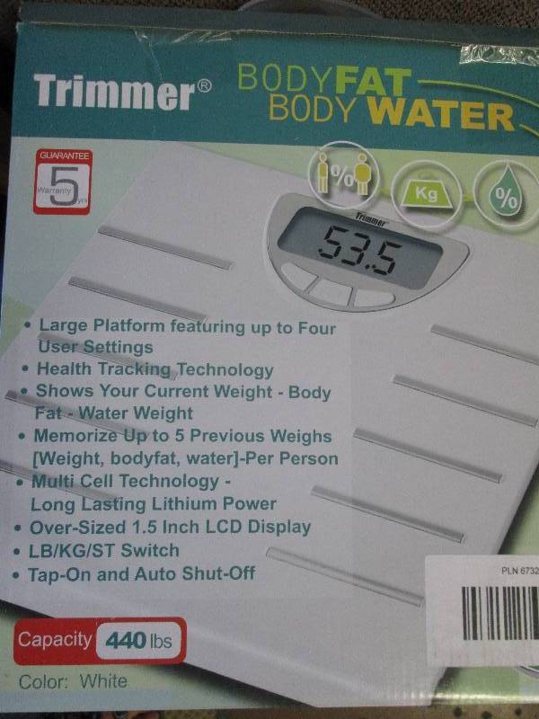 lot 329 image: Trimmer Body Fat & Body Water Scale...