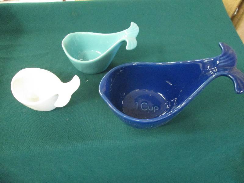 lot 395 image: Set of 3 measuring cups shaped like...