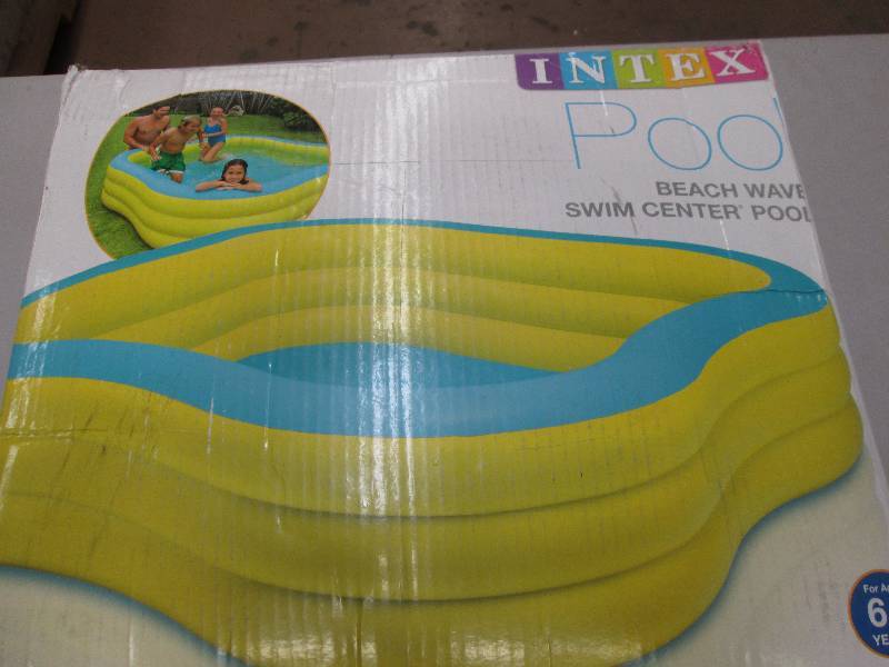 lot 4 image: Intex Beach Wave Swim Center Pool 9...