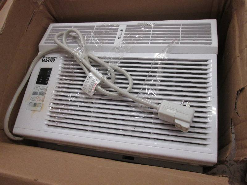 lot 41 image: 12,000 BTU Window AC Unit by Montg...