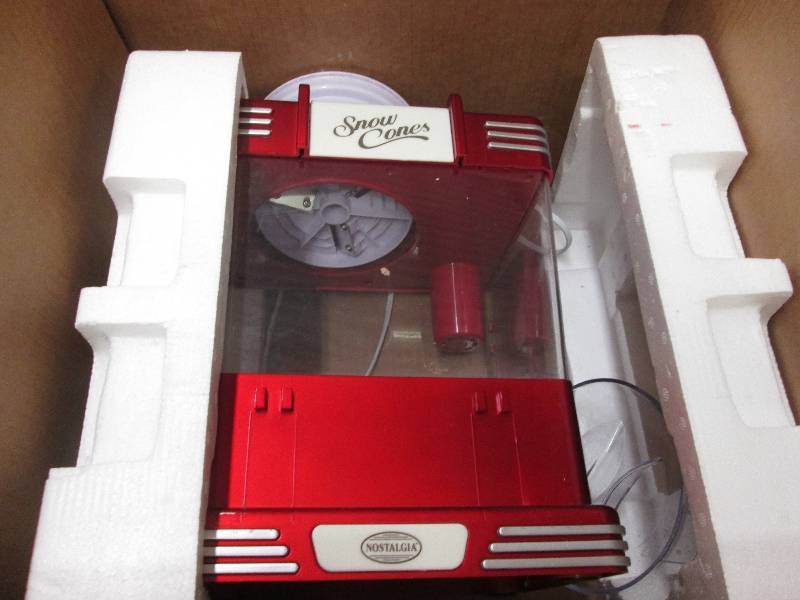 lot 53 image: Retro Snow Cone Machine open box, u...
