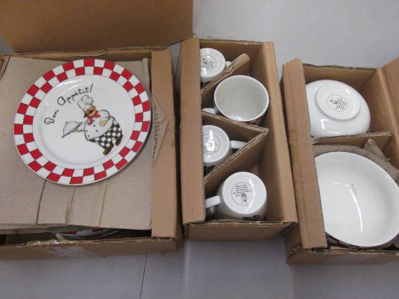 lot 93 image: 16 piece Bon Appetit Dinnerware, 4 ...
