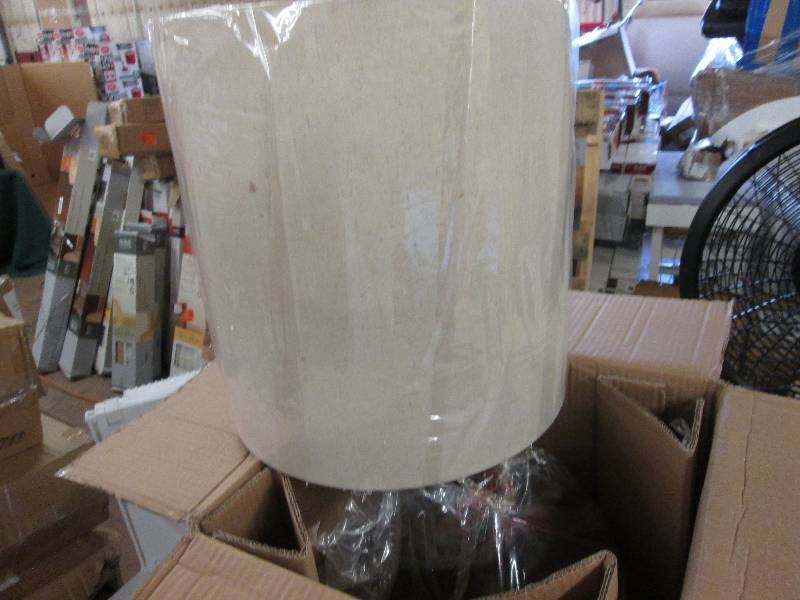 lot 139 image: Antique Green Base Table Lamp open ...