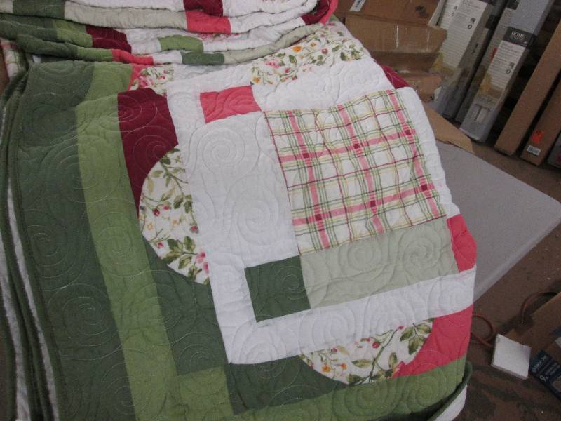 lot 167 image: Quilted King Size Bedspread open bo...