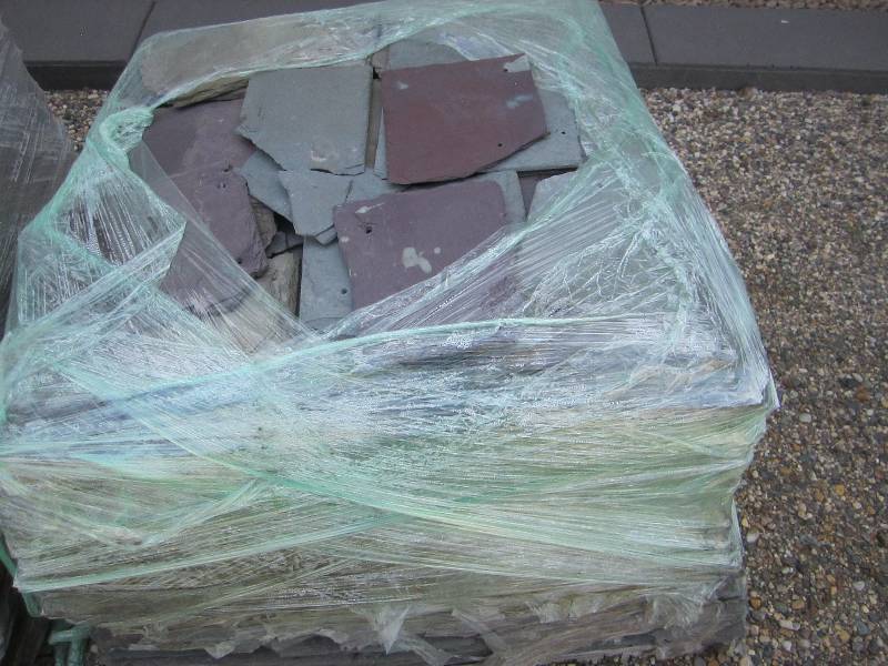 Pallet of slate shingle tiles, all ...