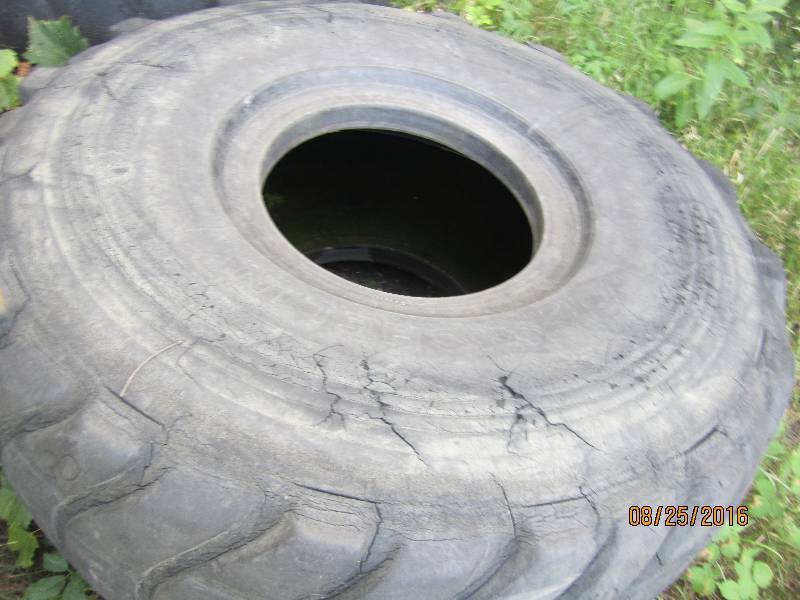 Large tractor tire for sand tire, p...