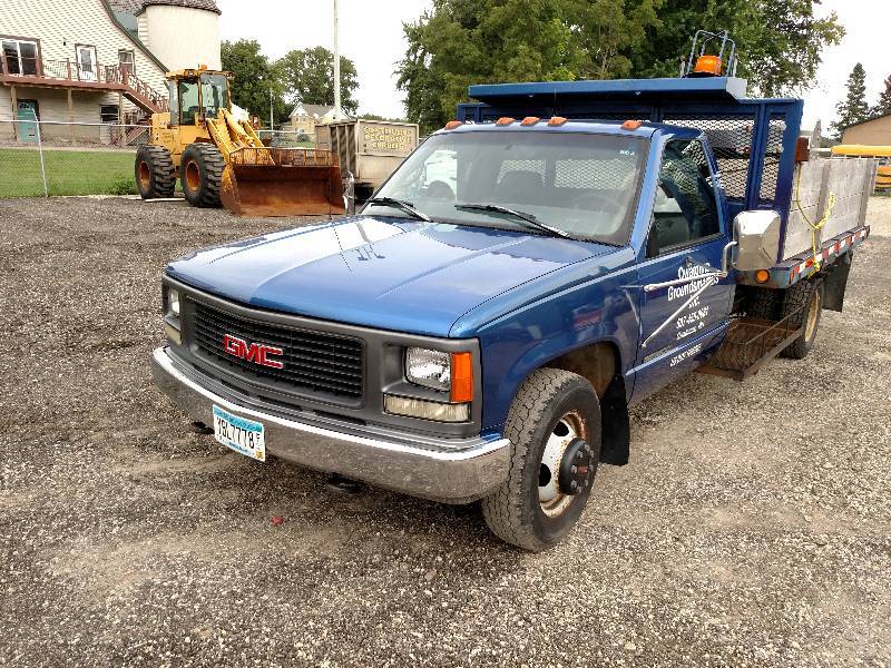 lot 1 image: 1997 GMC 3500SL Dump Truck 5.7 L V8...