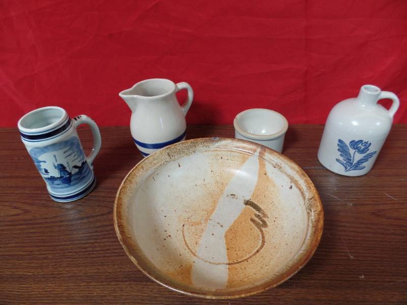 Roseville and Assorted Pottery