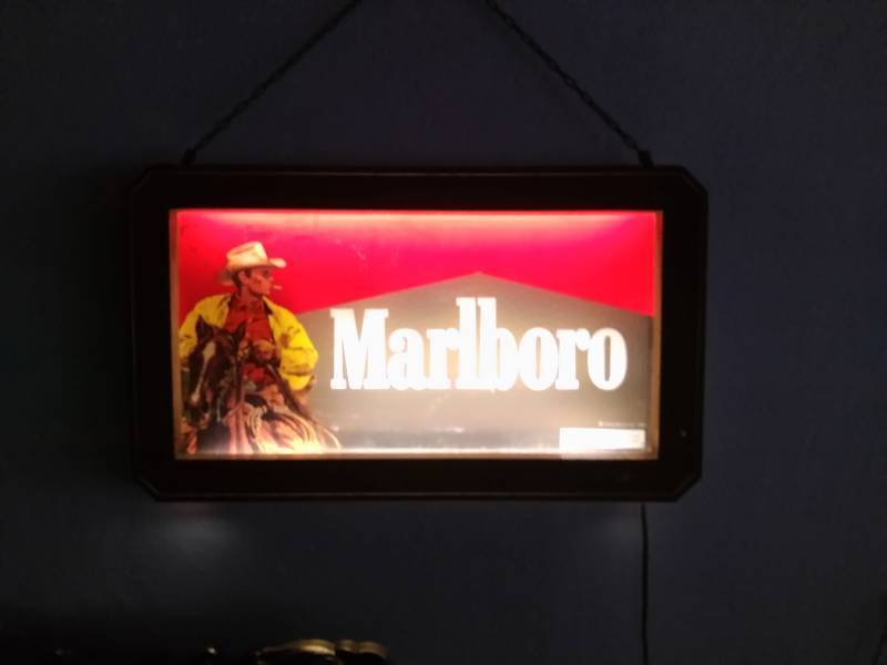 Vintage Marlboro Lighted Sign | Beer Sign and Neon Sign Auction | K-BID