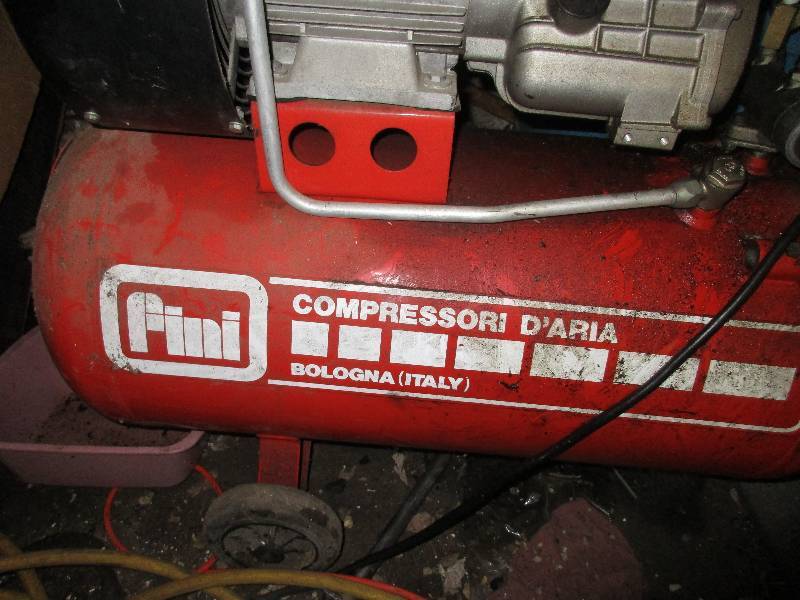 Air compressor