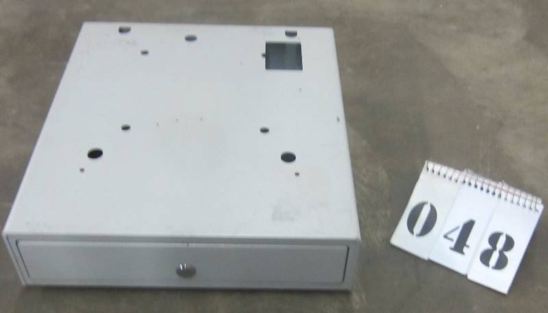 lot 48 image: Cash Drawer With Cash Dividers
