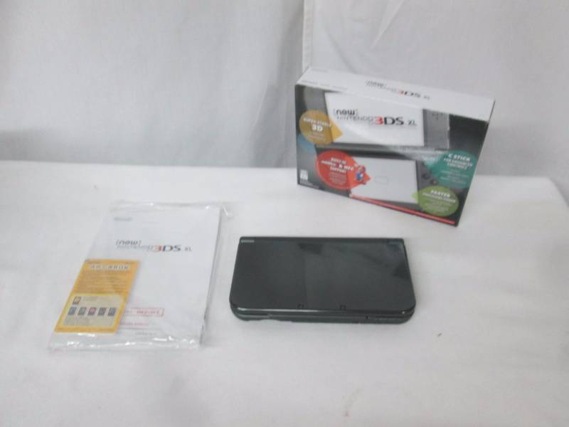 Nintendo 3DS XL Hardware - Black