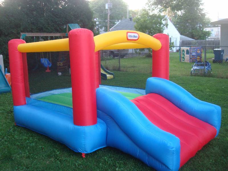 Little Tikes Jr Jump N Slide Bouncer, Used Once, Very Good Working Condition