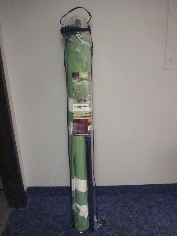 Better Homes White And Green 9 Foot Umbrella, Unused