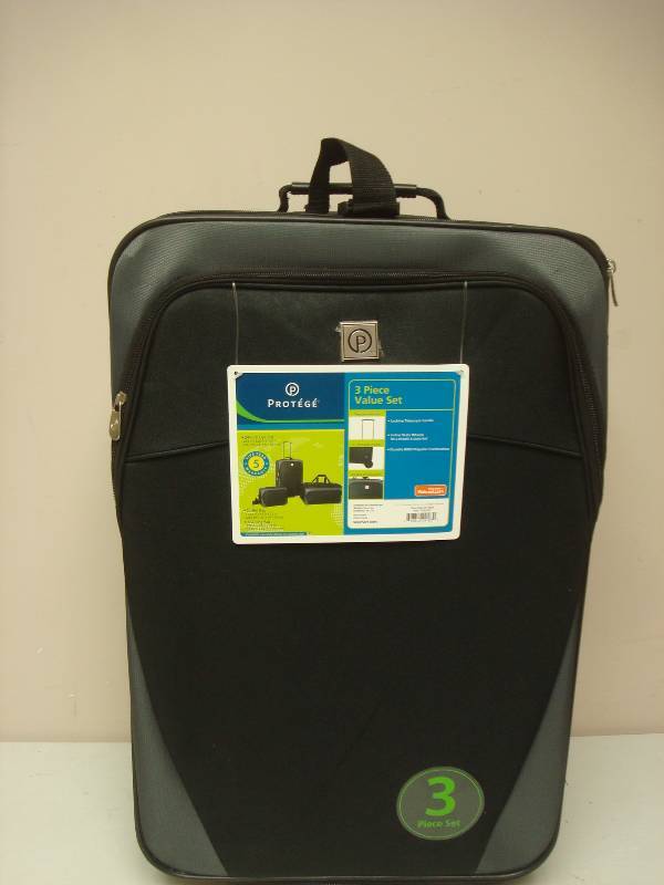 Protege Rolling Luggage Bag, Store Return