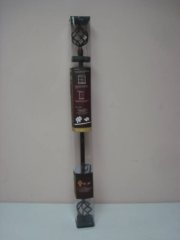 Royal Twist Curtain Rod, New