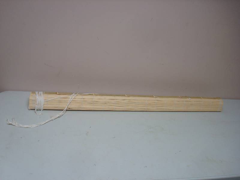 Bamboo Blind Shade, Store Return, Says It Has A Broken Piece