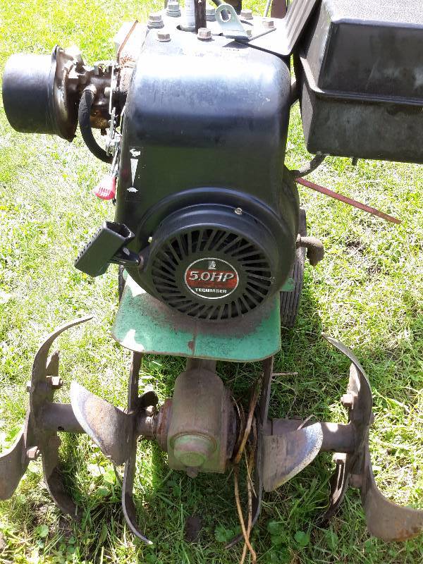 lot 4 image: John Deere Roto Tiller.. Works.   5.0 H.P. Tecumseh engine