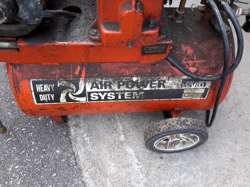 lot 10 image: Montgomery Wards, Heavy Duty Air Power System.  110V
