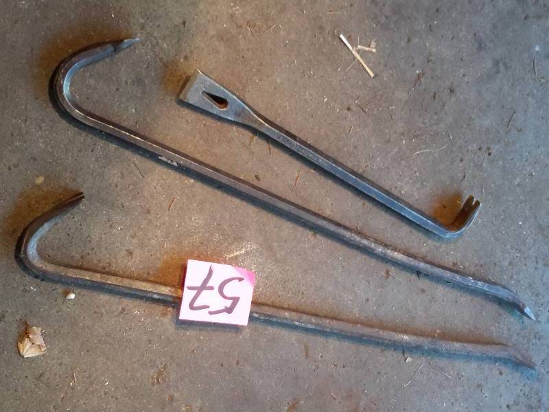 lot 57 image: 3, Crow Bars