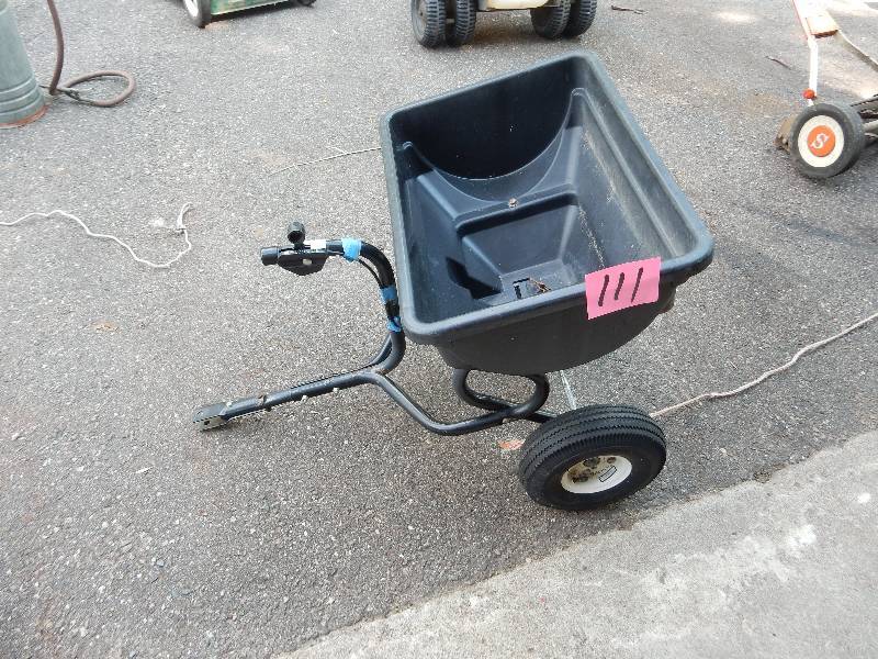 lot 111 image: AGRI FAB, Tow Behind Spreader