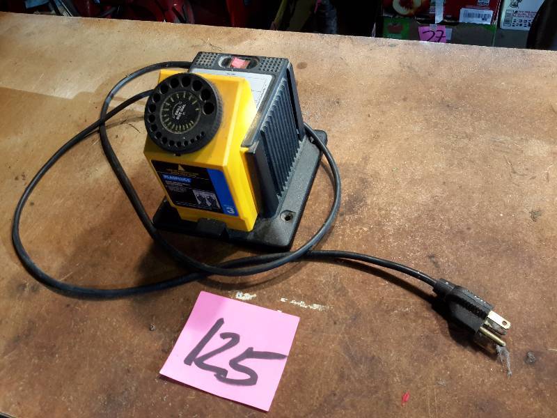 lot 125 image: Plasplug, High Speed Drill Sharpener