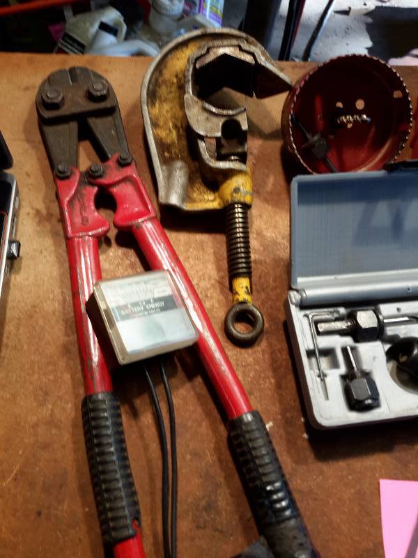 lot 127 image: Bolt Cutter, Warning triangles, Hole saws, Trailer PINS, Pipe clamp, Nippers.