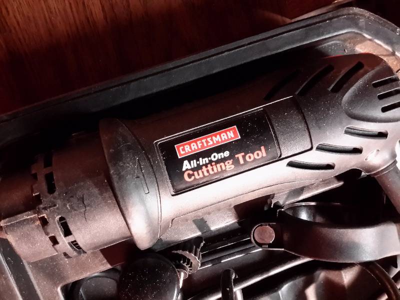 lot 201 image: CRAFTSMAN, All in One, Cutting Tool.. Not sure if it is all there, but main unit is there.