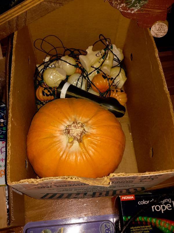 lot 212 image: Misc. Holiday items as pictured.