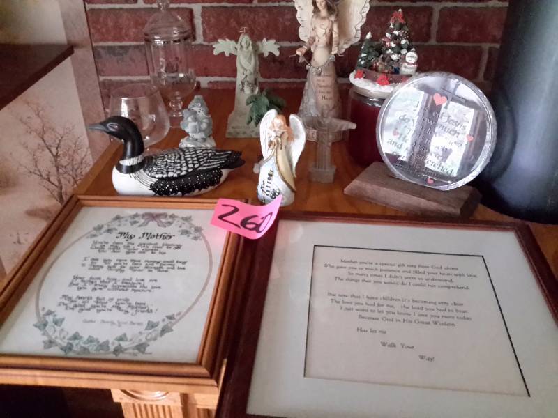 lot 260 image: Misc. Religious decorative items as shown