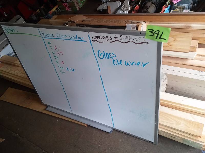 lot 39L image: 48 in x 36 in White Board