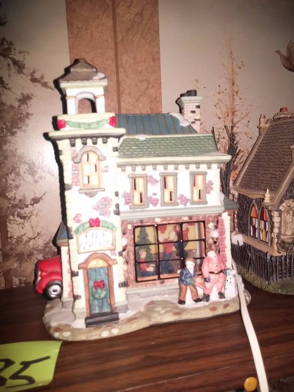 lot 285 image: Two Porcelain Buildings.. Lighted