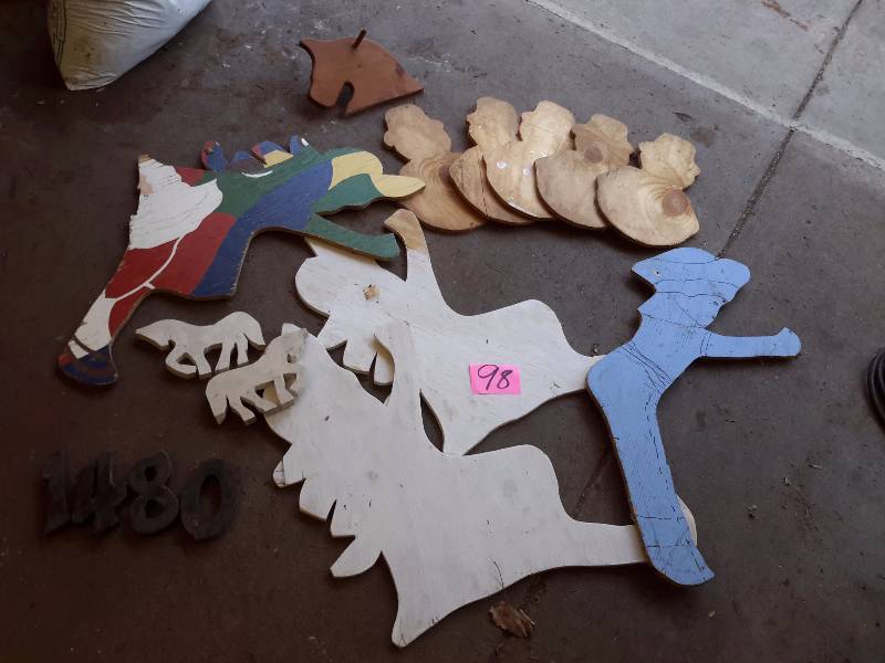 lot 98 image: Misc. Wood cut outs.. The boy and the girl go together.. Finish his projects