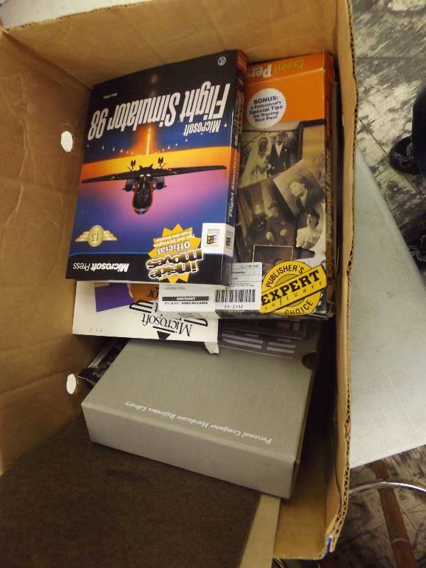 lot 626 image: Computer books