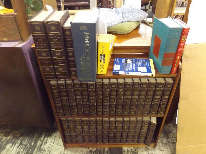 lot 646 image: Books, Funk & Wagnalls Encyclopedia