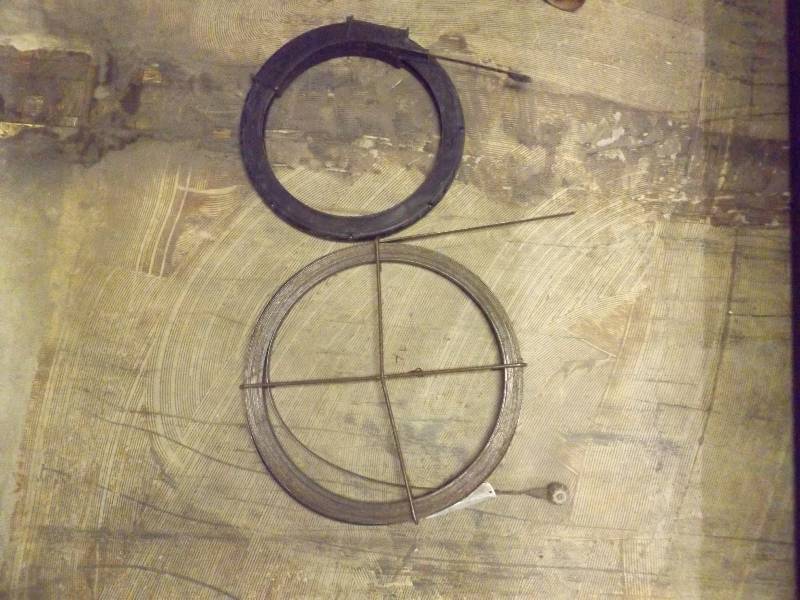 lot 679 image: Toilet  drain snakes