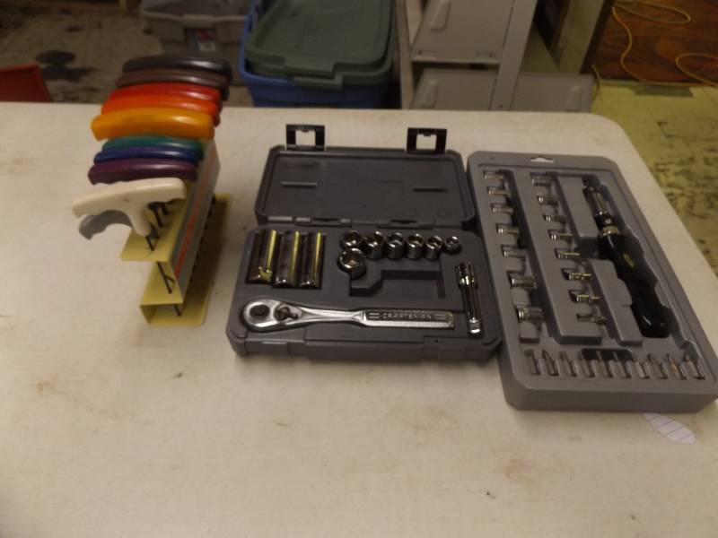 lot 699 image: Hex Key set and socket set