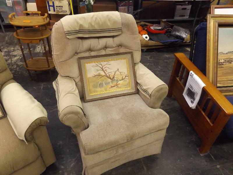 lot 764 image: Rocker and 1 picture