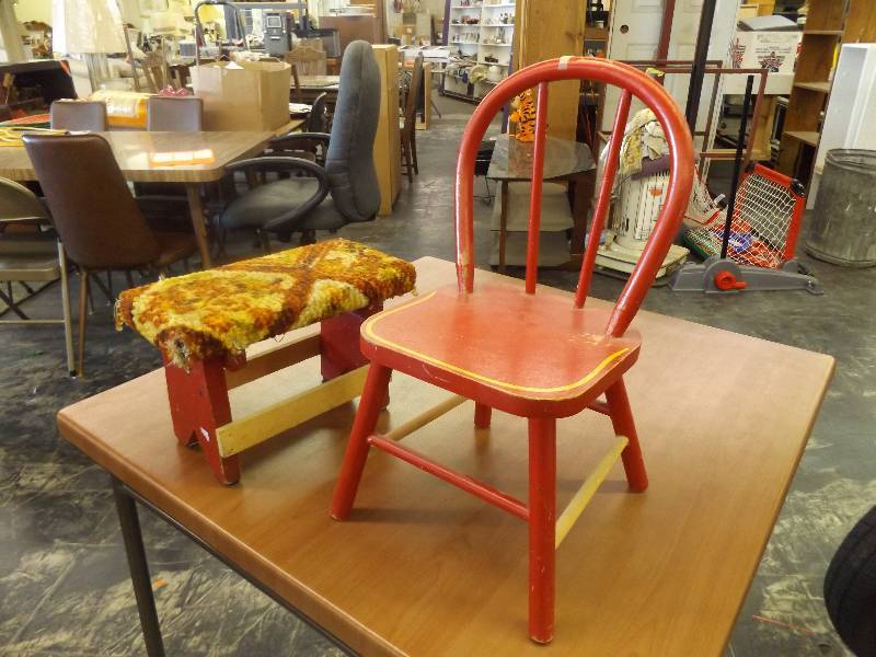 lot 771 image: Childs chair and foot stool.