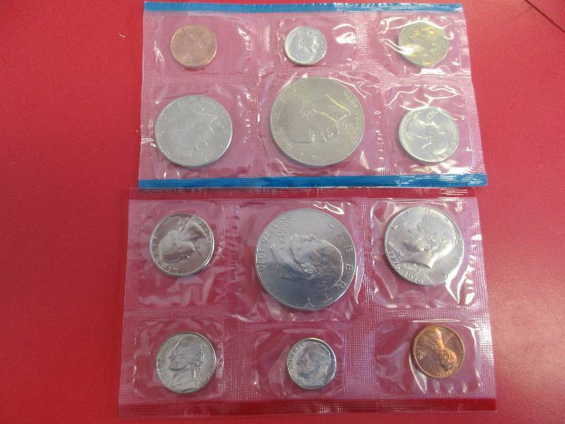 1976 US Mint Uncirculated P & D Set