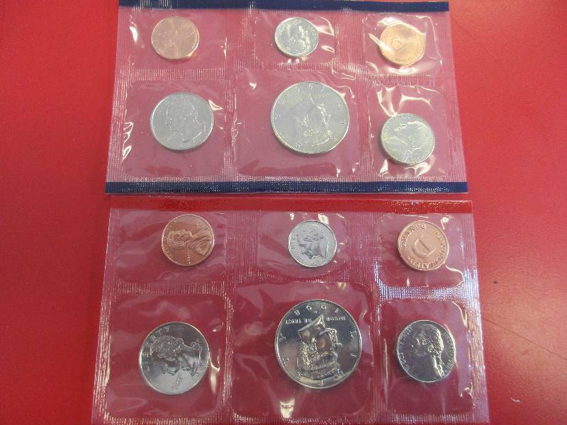 1998 US Mint Uncirculated P & D Set