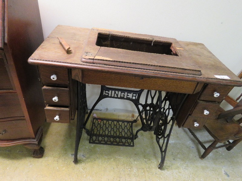 Antique Singer Sewing Machine Case
