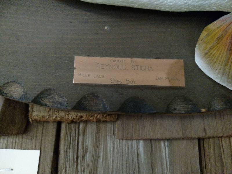 lot 181 image: Walleye Mount...