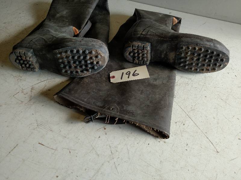 lot 196 image: Cabelas Hip Waders, Size 11, Used ...