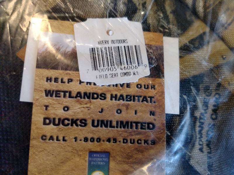 lot 206 image: Advantage Field Seat Combo HL...