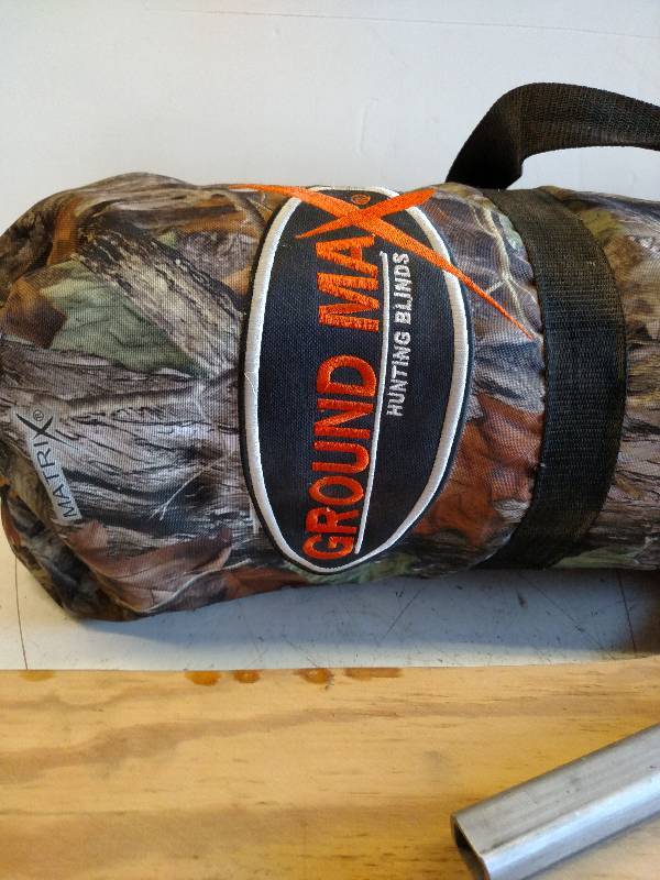 lot 219 image: Ground Max Hunting Blind...