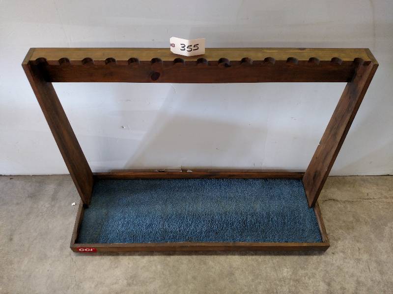 lot 355 image: Gun Rack 34 12 x 16 12 x 34...
