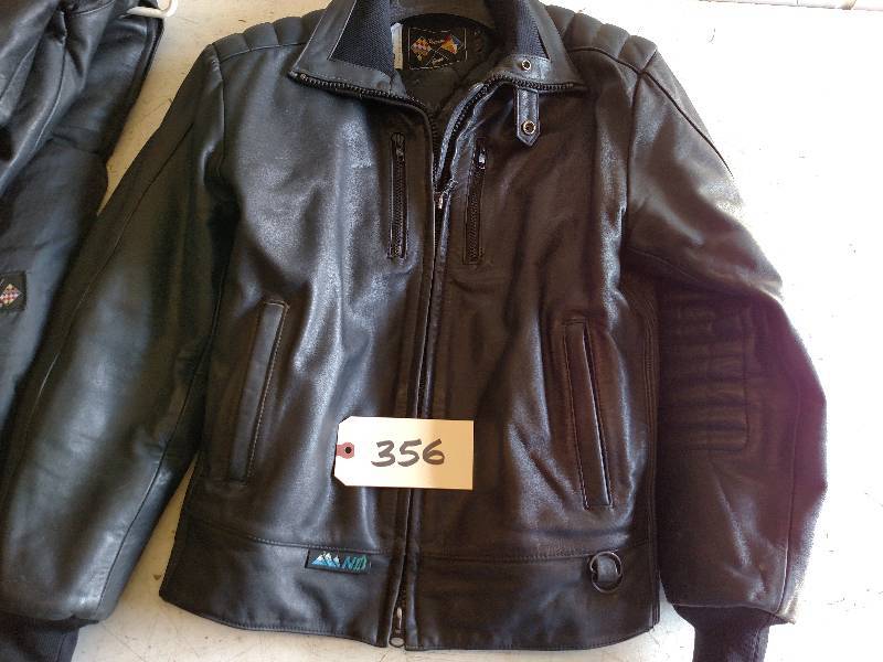 lot 356 image: Warm Gear Leather Riding Suit, Wome...