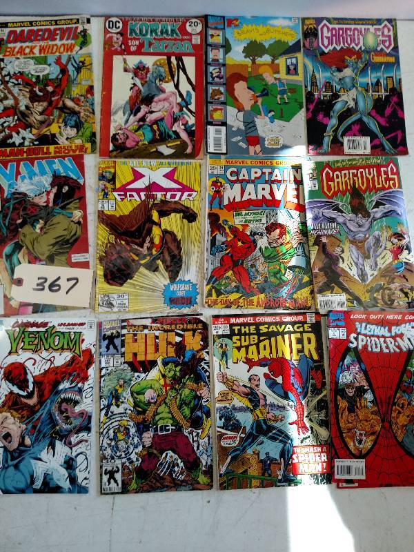 lot 367 image: (21) Comic Books...