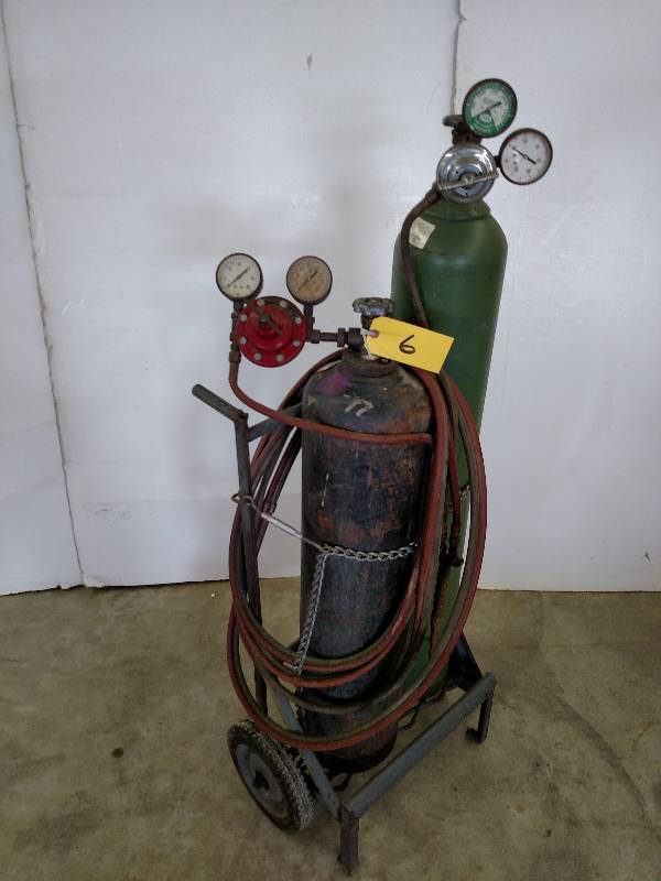 lot 6 image: Airco OxyAcetylene Torch Set Inclu...